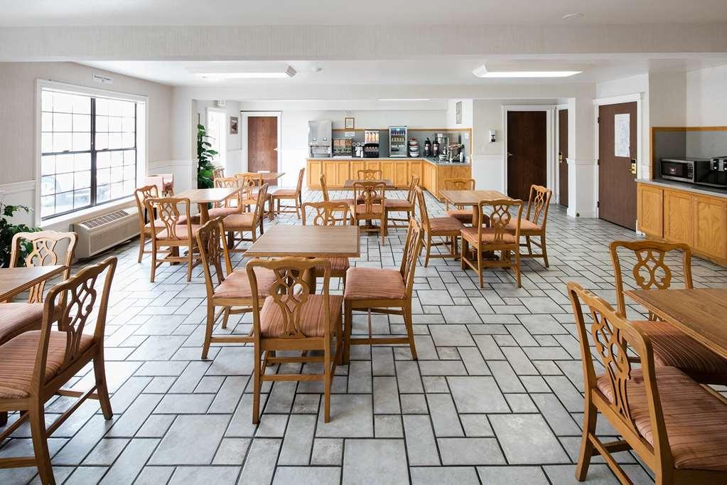 Red Lion Inn&Suites Auburn Restaurant foto