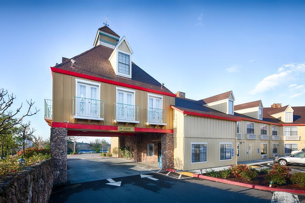 Red Lion Inn&Suites Auburn Exterior foto