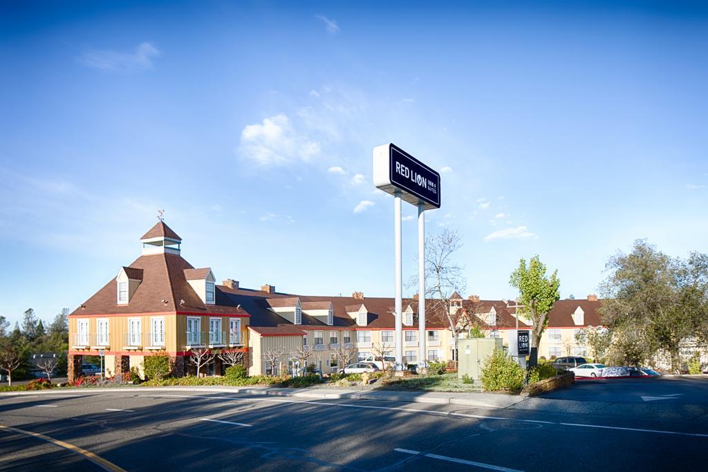 Red Lion Inn&Suites Auburn Exterior foto