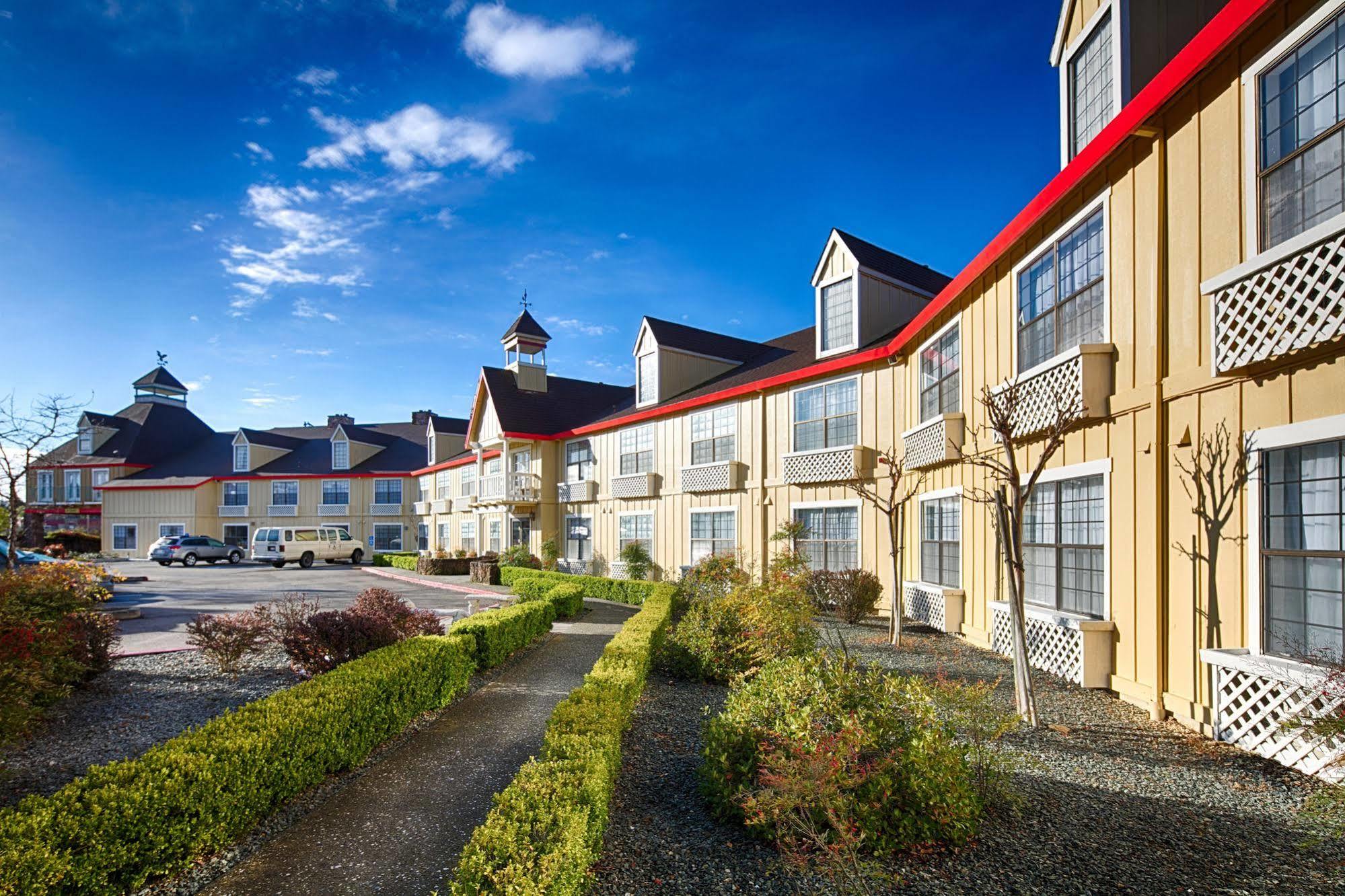 Red Lion Inn&Suites Auburn Exterior foto
